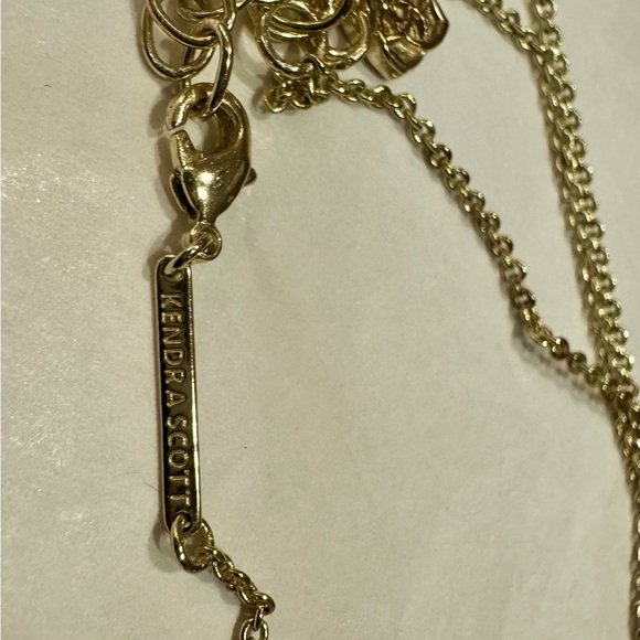 Kendra Scott Necklace - Picture 3 of 4
